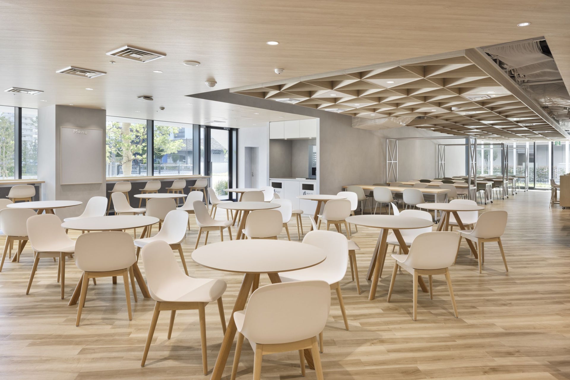 Tokyo International University Ikebukuro Campus GOOD HEALTH CAFETERIA/INTERNATIONAL CAFETERIA